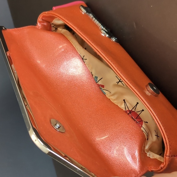 Sourpuss Womans Orange Faux Leather Retro Style Clutch. - Picture 5 of 12